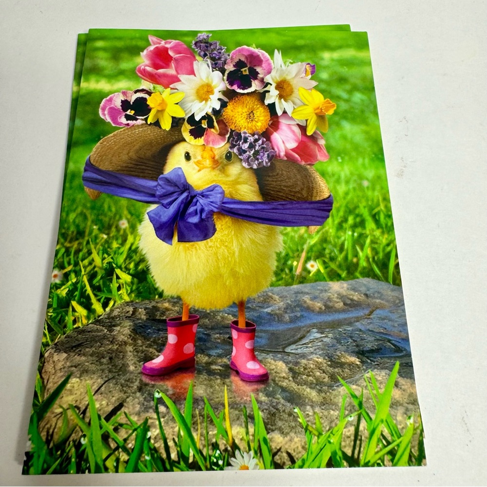 4 Avanti Greeting cards - Easter chick in floral bonnet
Holiday: Easter